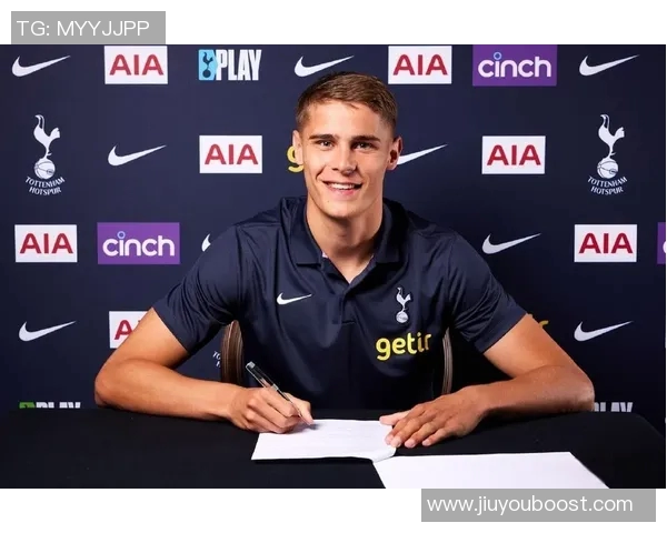 昔日主帅范德芬解析澳波执着战术全场压迫的背后故事