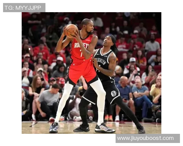 火箭全员积极备战快船训练照曝光KD专注状态引人关注