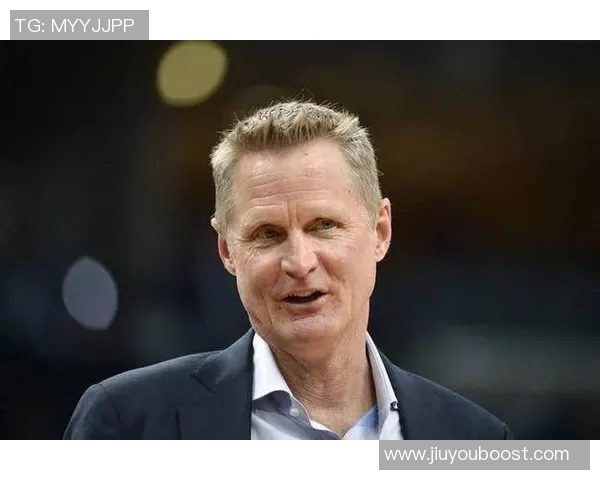 科尔表示库里感冒症状改善将根据未来情况决定周一出战与否 科尔表示库里感冒症状改善将根据未来情况决定周一出战与否