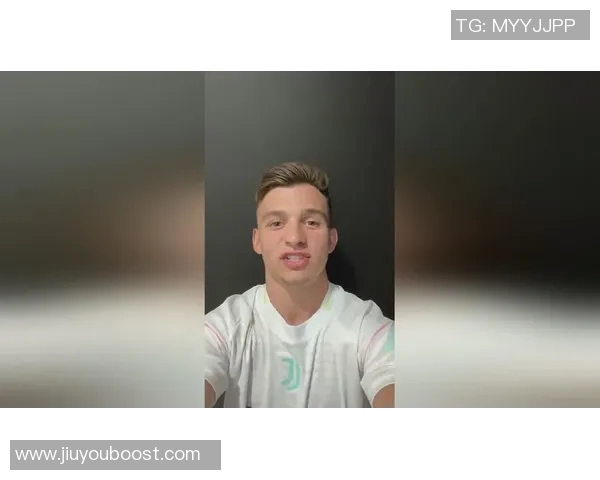 凯利重返尤文部分合练小孔塞桑坚持个人训练继续努力